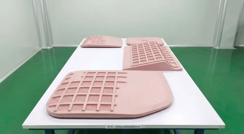Multi-piece mold set